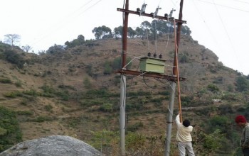 बैतडीमा  विद्युत  सेवा अवरुद्ध, सेवाग्राही  समस्यामा 